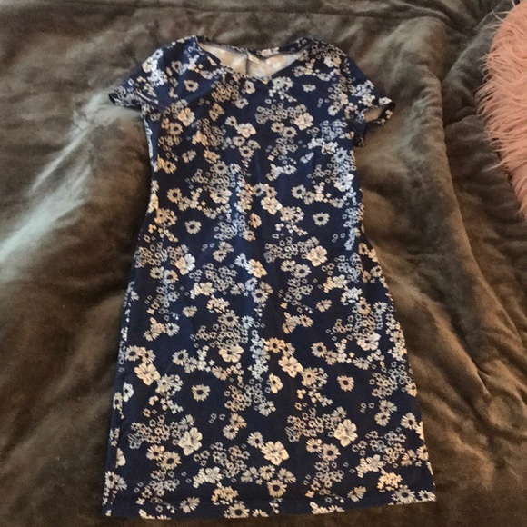 Floral casual bodycon summer dress - Picture 3 of 6